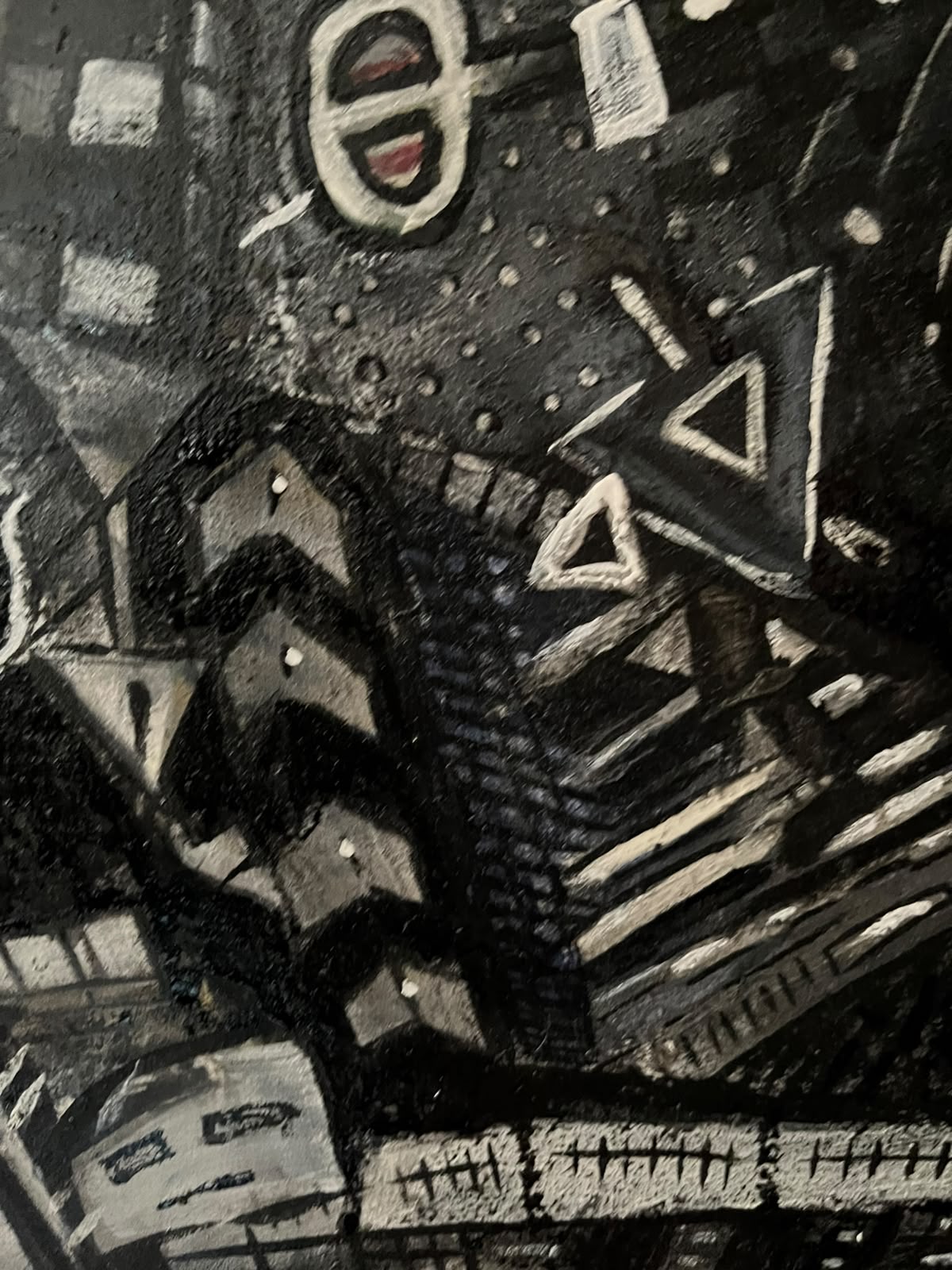 Detail — dark grid with white markings